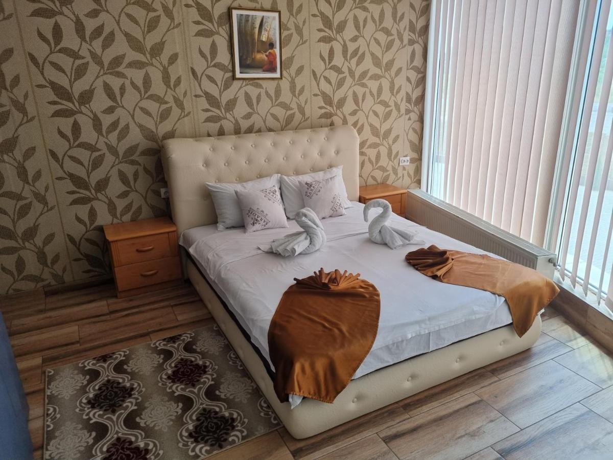 Garni Hotel Saradis ครูเชวัซ ภายนอก รูปภาพ