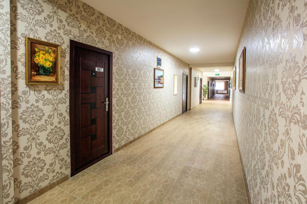 Garni Hotel Saradis ครูเชวัซ ภายนอก รูปภาพ
